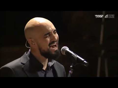 Facundo Ramírez y Abel Pintos interpretan "Alfonsina y el mar" en el Teatro Colón.