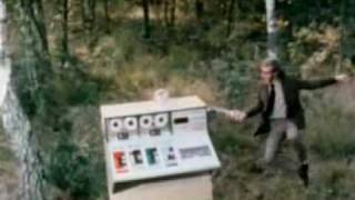 The Goodies original theme tune