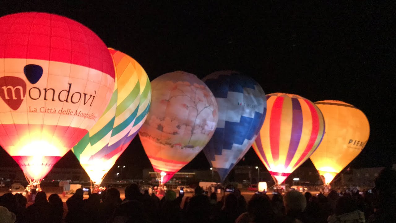 ✨Spettacolo delle mongolfiere luminose 2026✨