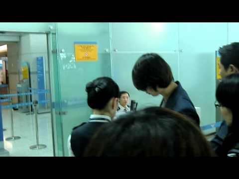110609SUPER JUNIOR仁川機場-希澈