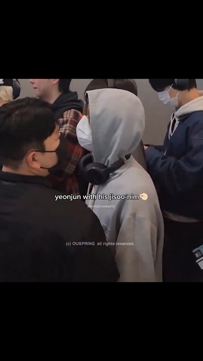 Awee our clingy cutie🥹🤏🏻#yeonjun #txt #fyp #explore #bts #moa #tomorrow_x_together #kpop #shorts #fy