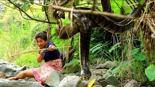 Celebrity Primitive Technology - Shooting snake on the tree by woman - Cooking snake delicious Profile