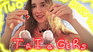 картинка: ASMR For ADHD Two Hands Triggers 🤩😴 ~ АСМР Для СДВГ Двумя Руками 😴✨️💫