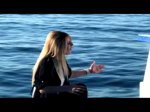 Nazlı-  Senin Yüzünden (2013)