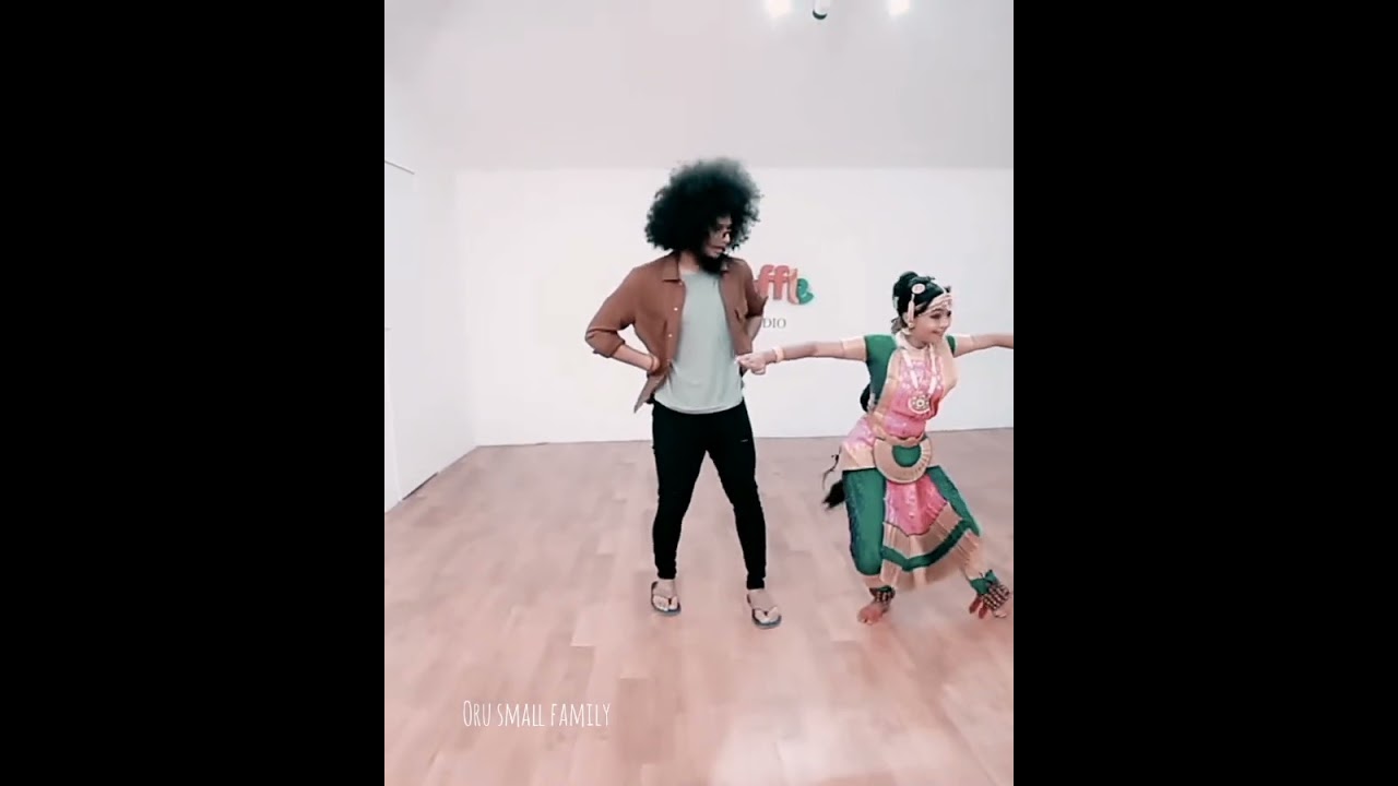 Mudiyan💕Shivani Dance Uppum mulakum💓 whatsapp status💕#uppummulakum#love#dance #whatsappstatus#shorts