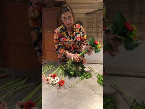 Video: Bloemen Als Cadeau: Zo Kies Je Het Juiste Boeket