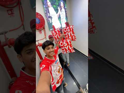 Itna sasta offer 😱🎉 #shopping #vlog #funny #youtubeshorts #shorts
