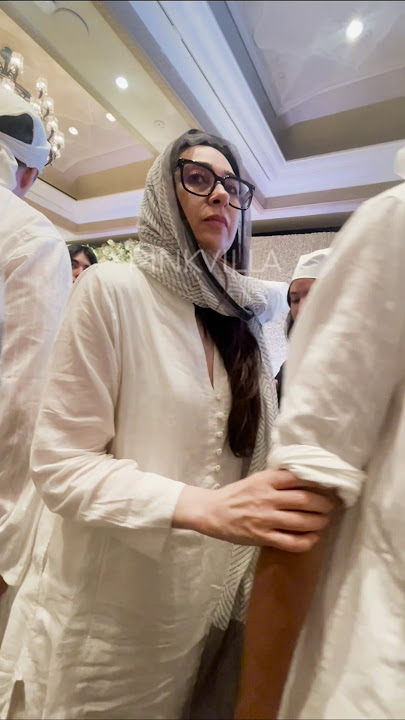 Karisma Kapoor With KIDS, Kareena-Saif At EX-HUSBAND Sunjay Kapur's PRAYER MEET| #shorts #family