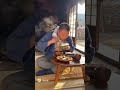 白飯をかきこむ明治時代の農夫 #明治 #白飯 #朝食