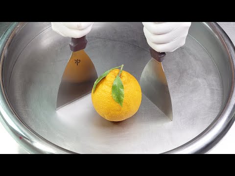 상큼달콤 톡톡 <strong>한라봉</strong> 철판아이스크림(Hallabong ice cream rolls)