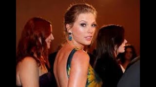 Watch Taylor Swift Distance video