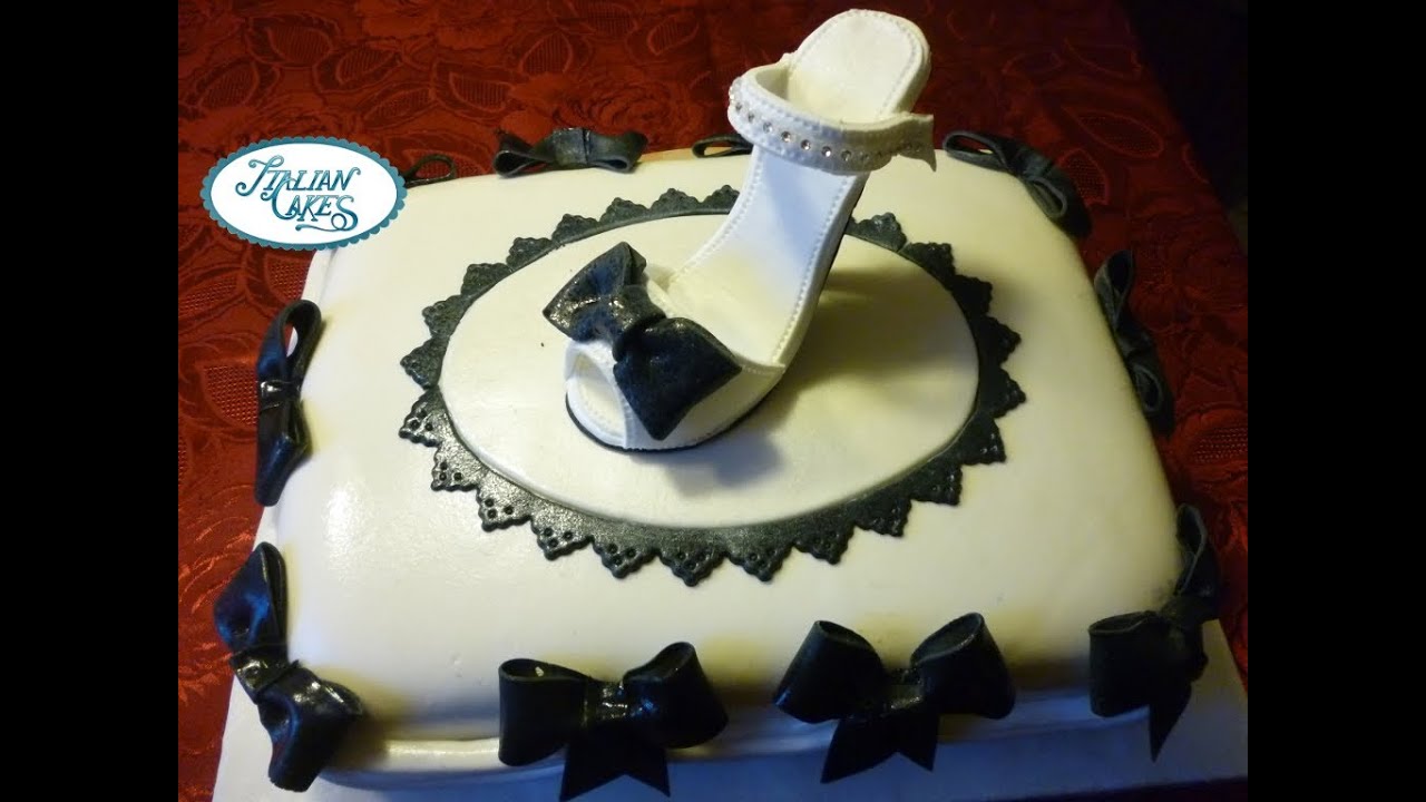 Torte decorate: fiocchi e drappeggi (draperies and bows cake) by ItalianCakes