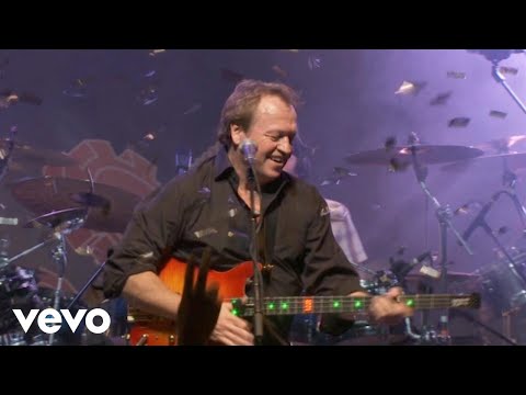 Level 42 - Lessons In Love (30th Anniversary World Tour 22.10.2010)