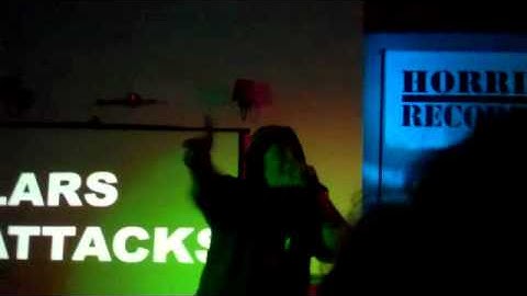 MC Lars + Weerd Science ft JTL - Lars Attacks