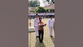 Upacara terakhir peserta didik kelas XII SMKN 8 Bulukumba