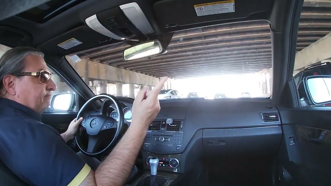 Montreal Decarie Expressway (15) Driving 4K