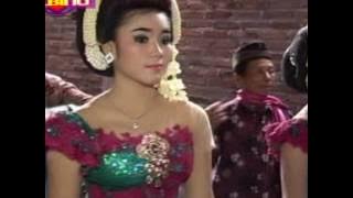 ANGKLENG bablas NGUDANG ANAK versi CINDE LARAS  live SAWAH OMBO