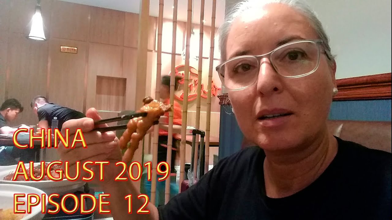 china southern airlines 12 - CHINA - 2019 - EATING CHICKEN FEET