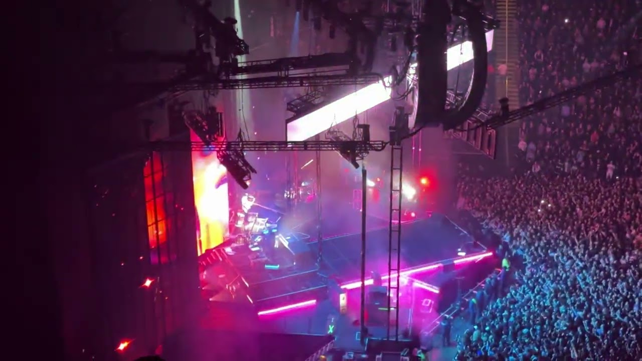 Sextape - Deftones, North American Tour @ The Prudential Center, 4/9/2025