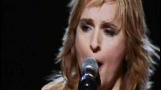 Melissa Etheridge -- I Want to Be in Love (Live and Alone, 2001)