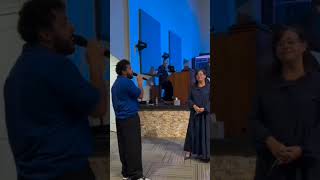 Gaberial Henrique singing at church #shortvideo #gabrielhenrique #mothersday