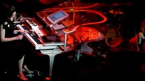 Imogen Heap - Canvas