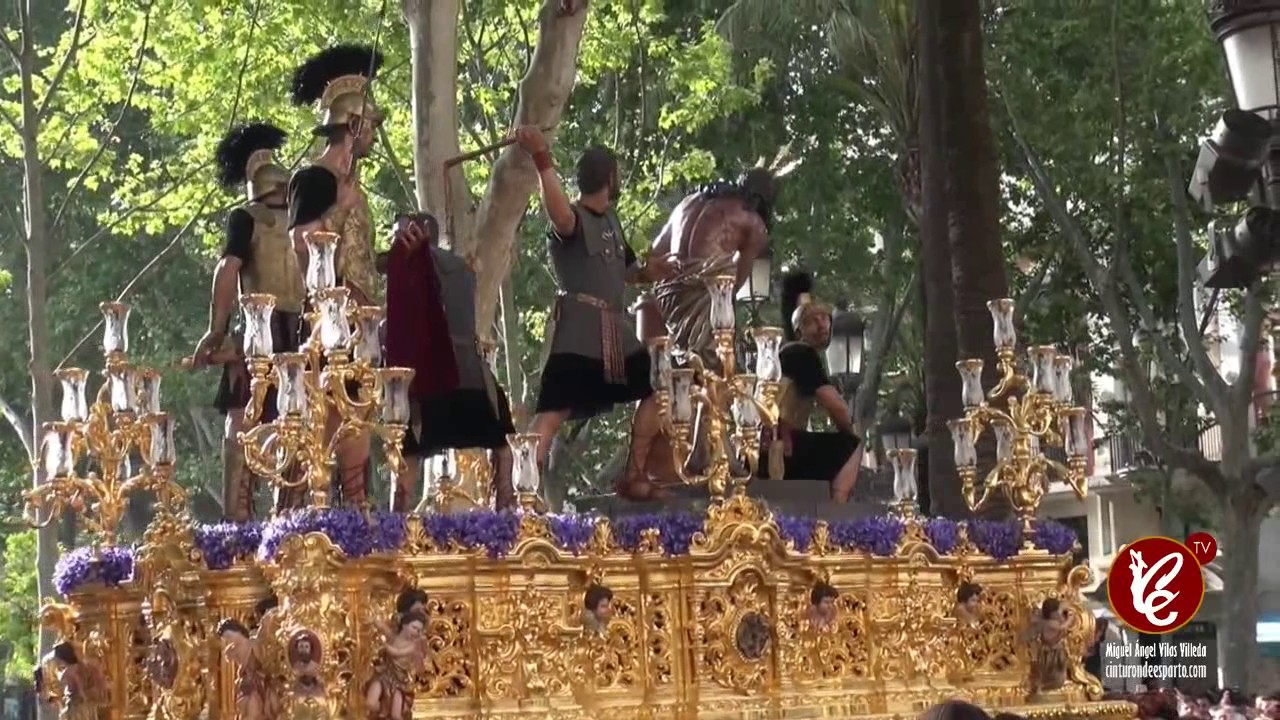 sevilla fc Cofradía de Las Cigarreras por la Plaza Nueva - Jueves Santo 2017