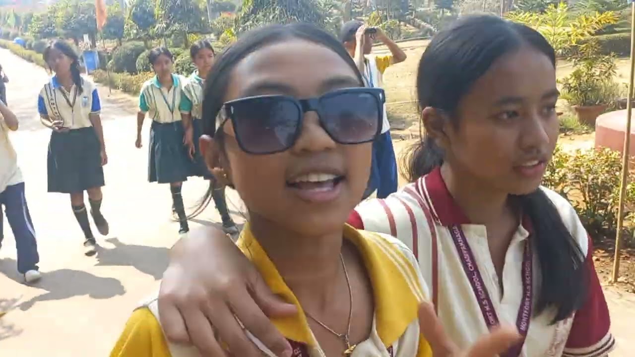 Tini chung joto pal baksa khe phailai kha Khwumlung park o.