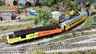 Class 37, 37421 Colas Rail Freight pulls Network Rail :4k Widescreen.