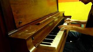 Get a mac (Having trouble sneezing)  On piano.