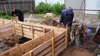 Монтаж Ошибки опалубки ленточного фундамента(Не совершите моей ошибки... Высота ленты должна быть по уровню выкопанной траншеи чтобы не был перепад по..., 2016-07-31T09:07:03.000Z)