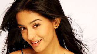 Super Hot And Attractive Pictures Of Amrita