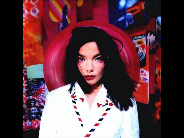Björk - The Modern Things auf YouTube ansehen Björk - The Modern Things auf YouTube ansehen