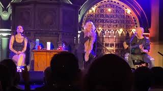 Kim Wilde Last Christmas - Live Union Chapel London December 2023