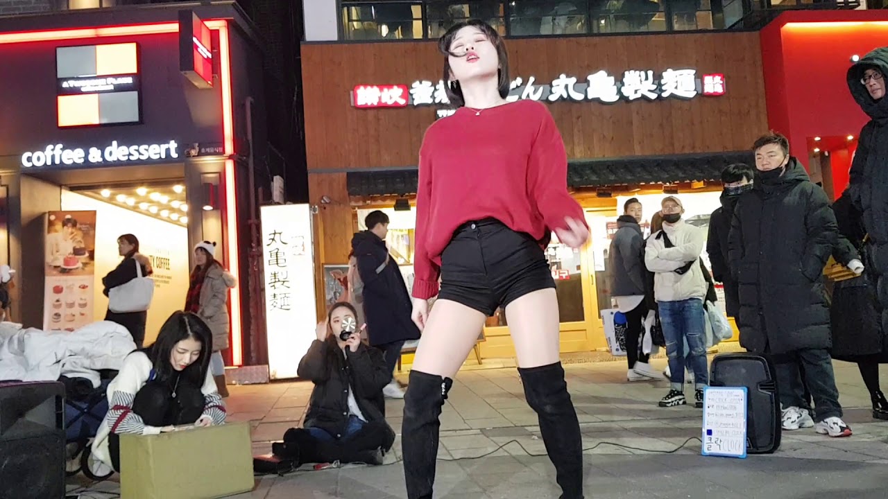 2020년 새해 클락팀과함께 8시~10시4존 홍대버스킹 정인님지각으로 성인식못봄(2)