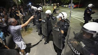 Chaos erupts as protesters clash with police in Serbia