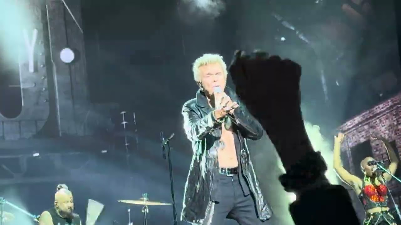 Billy Idol - White Wedding - Winnipeg MB - Canada Life Centre - 08/06/24