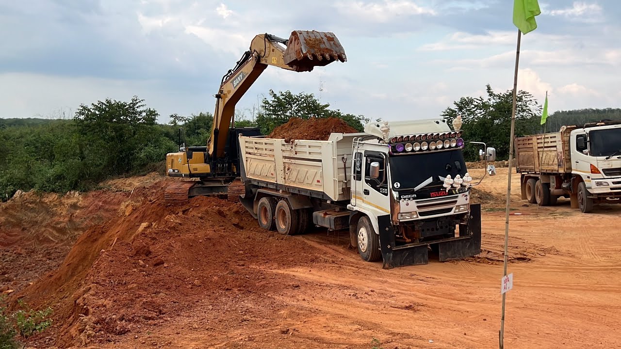 #เต็มคาราเบล ! SANY SY205C ขุดดินใส่รถสิบล้อ แบกล้นกล่อง