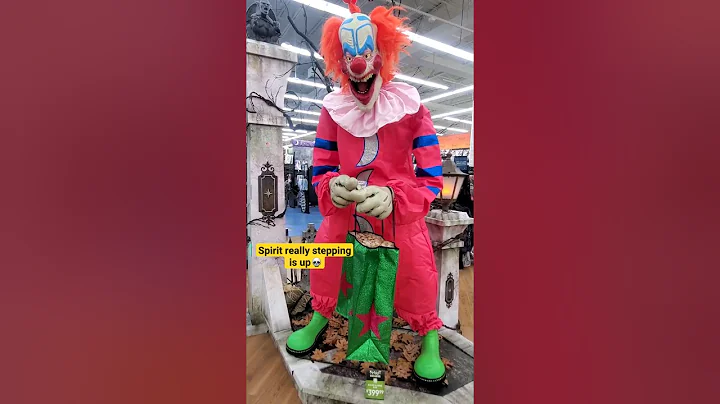 @spiritHalloween is getting crazy!! The animatronics are so real! #spirithalloween