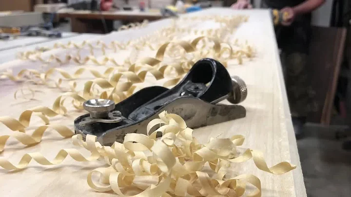 Cutting A Long Bevel With A Hand Plane or block pl...