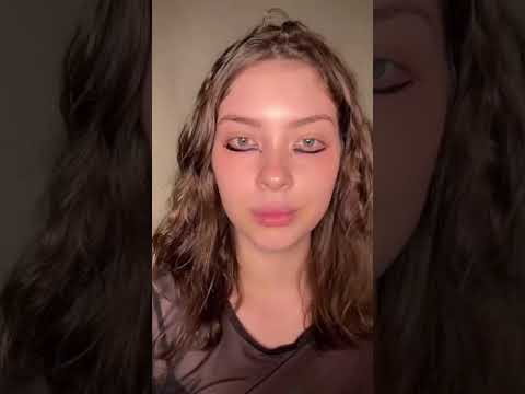 مكياج عيون بكحل أسود   