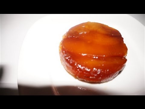 Vidéo: Tarte Aux Pommes Taten Avec Pâte à La Crème Aigre