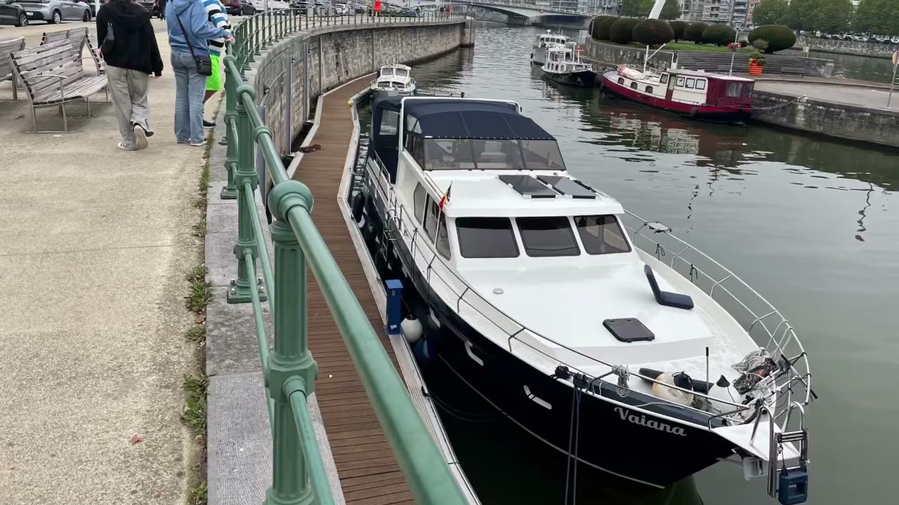Sailing into the city Liége | The Albert Canal to the Meuse River - ep.41