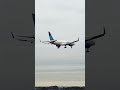 757 landing at Dulles #b757 #planespotting