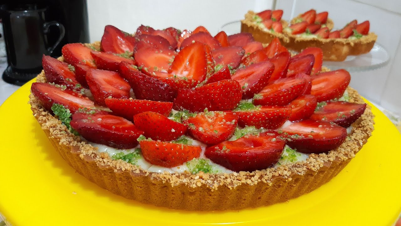 تارت الفريز بعجينة مقرمشة و هشة وكريمة سهلة بنة ولا أروع ما تزيدوش تشروها Tarte aux fraises