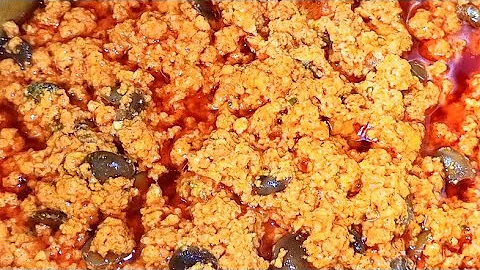 Cook Egusi soup + Uziza leaf with me in my kitchen @SisiYemmieTV