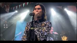 Download lagu Dewa19 Ft. Virza - Kangen Live Konser Ashta District 8 Jaksel