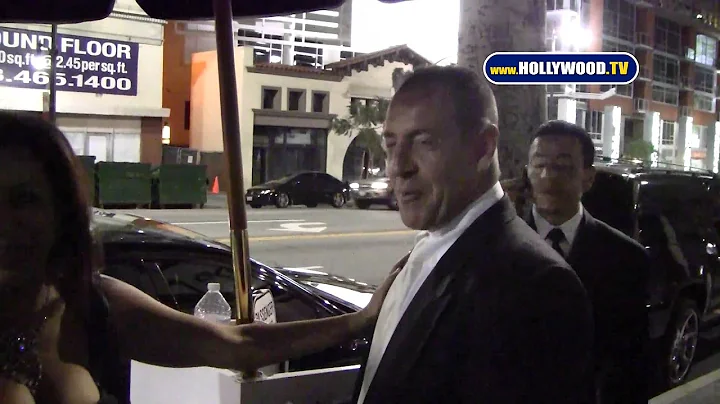 Bombshell McGee Blesses Michael Lohan With Courtes...