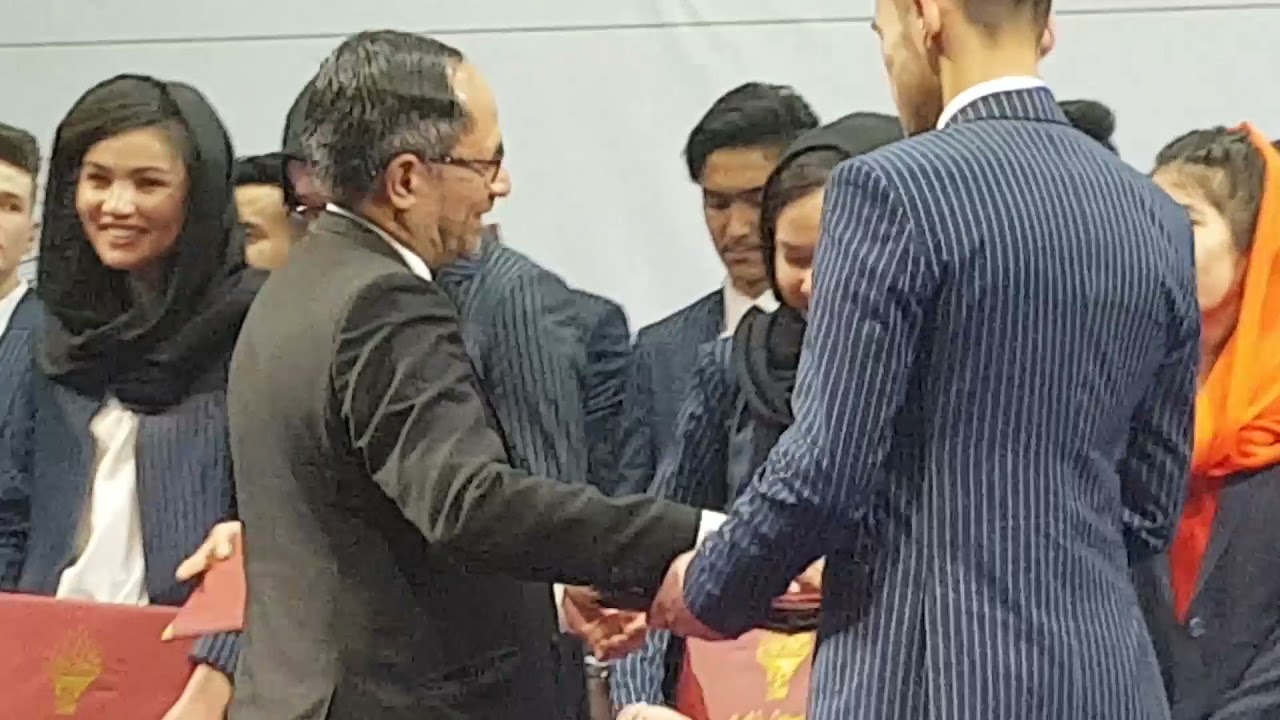 April 14, 2021جشن فراغت  صنف دوازده لیسه عالی معرفت استاد عزیز رویش در محمد افشار