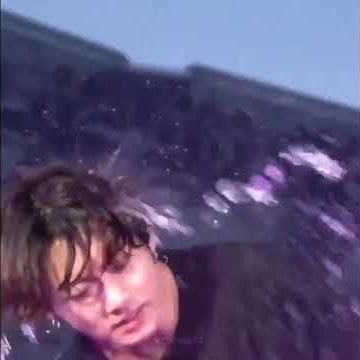 jin throwing water for straight 30 sec.(feat.UGH)😂😂💜💜#subscribe #wwhjin#borahae 💜💜